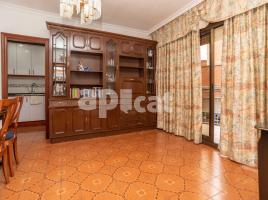 Piso, 99.00 m², cerca de bus y tren, Riu