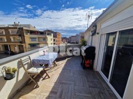 Unifamiliar adosada, 63.00 m², cerca de bus y tren, Poble Nou