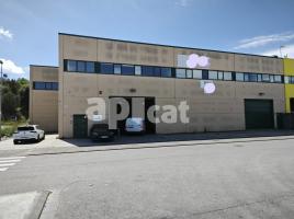 For rent industrial, 1718.00 m², Calle de la Riera