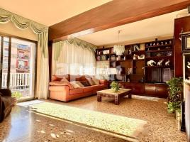 Pis, 240 m², Zona