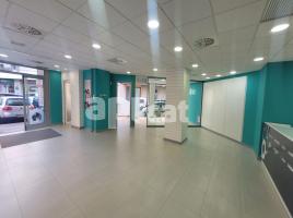 For rent business premises, 179.00 m², Calle d'Antoni Gaudí, 2