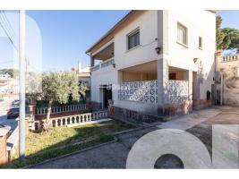 Unifamiliar aïllada, 217.00 m²