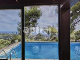 Casa (unifamiliar aislada), 397.00 m², cerca de bus y tren