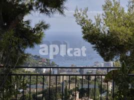 Casa (unifamiliar aislada), 397.00 m², cerca de bus y tren