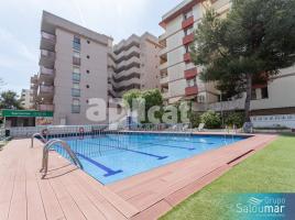 Piso, 52.00 m², cerca de bus y tren
