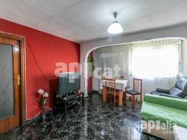 Pis, 75.00 m², prop de bus i tren