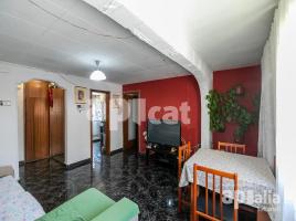 Pis, 75.00 m², prop de bus i tren