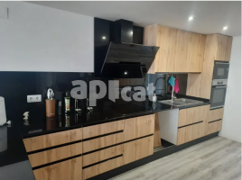 Flat, 200.00 m²