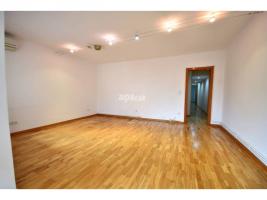 Louer pis, 91.00 m²