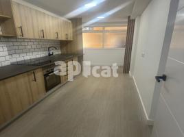 Piso, 86.00 m², cerca de bus y tren