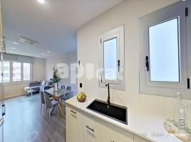 Àtic, 102.00 m², حافلة قرب والقطار