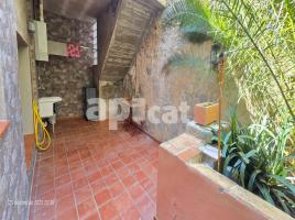 For rent flat, 106.00 m², near bus and train, almost new