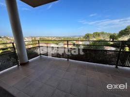  (unifamiliar adossada), 368 m², presque neuf, Zona