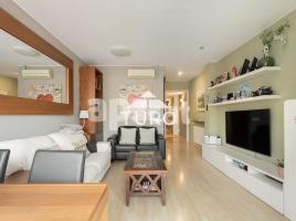 Pis, 95 m², Zona