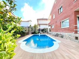 Houses (detached house), 276 m², Zona