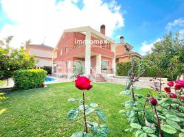 Houses (detached house), 276 m², Zona