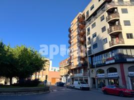 Pis, 196.00 m², près de bus et de train, Universitat