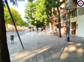 в аренду в Коммерческая недвижимость, 93.00 m², Avenida de Madrid, 26
