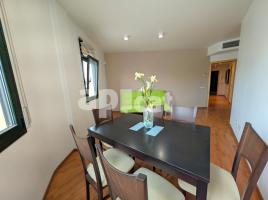 Apartament, 60.00 m², almost new