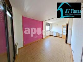 Piso, 87.00 m², cerca de bus y tren, seminuevo