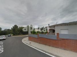 Pis, 84.00 m², حافلة قرب والقطار, جديد تقريبا