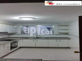 Alquiler apartamento, 96.00 m², cerca de bus y tren