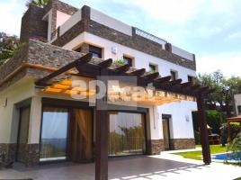  (unifamiliar aïllada), 254254 m², جديد تقريبا