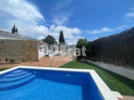  (unifamiliar aïllada), 82 m²