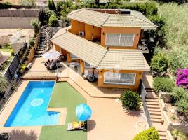 Casa (unifamiliar aïllada), 320 m²