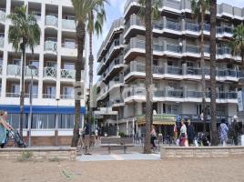 Flat, 48.00 m², near bus and train
