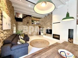  (casa rural), 211.00 m², 九成新, Plaza Pintor J. Sibecas, 8