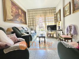 Pis, 70.00 m², حافلة قرب والقطار, Calle de Guipúscoa