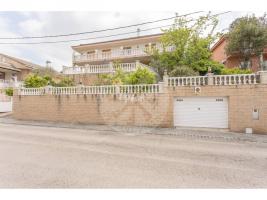 Unifamiliar aïllada, 272.00 m²