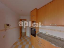 Piso, 161.00 m², cerca de bus y tren