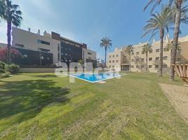 Piso, 120.00 m², cerca de bus y tren, seminuevo