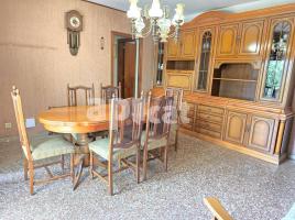 Flat, 106.00 m², near bus and train