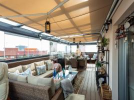 Attic, 151.00 m², near bus and train, Badalona