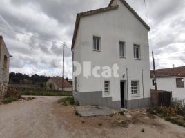 For rent Houses (detached house), 130.00 m², near bus and train