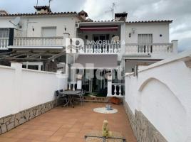 Houses (terraced house), 85 m², Zona