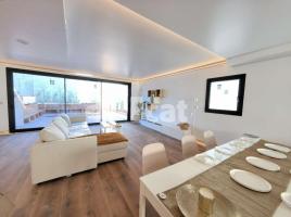 Casa (unifamiliar aislada), 581.00 m², seminuevo, Calle de Maria Aurèlia Capmany