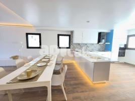 дома (особняк), 570.00 m², почти новый, Calle de Maria Aurèlia Capmany