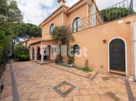 Casa (unifamiliar aïllada), 541.00 m², Calle Requesens , 95