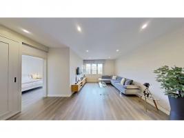 Pis, 102.00 m², fast neu