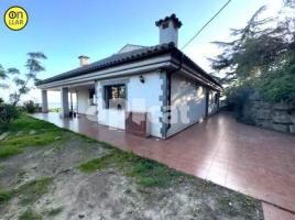 Casa (unifamiliar aislada), 466.00 m², cerca de bus y tren, seminuevo