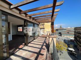 Àtic, 50.00 m², prop de bus i tren