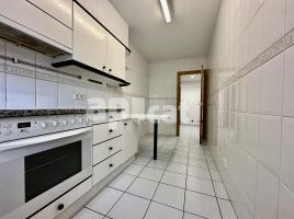 租 pis, 68.00 m²