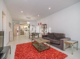 Pis, 130.00 m², prop de bus i tren