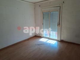 Flat, 55.00 m², near bus and train