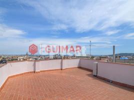 Piso, 130.00 m², cerca de bus y tren