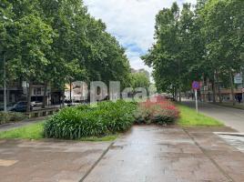 Condo, 690000.00 m², near bus and train